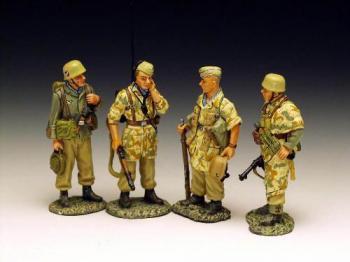 Standing Patrol--four German Paratroopers--RETIRED--LAST ONE!! #2553