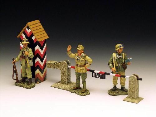 Afrika Corps Check Point--two Afrika Korps Military Police, single Italian Guard, roadblock, guard box--RETIRED. #1 Afrika Corps Check Point--two Afrika Korps Military Police, single Italian Guard, roadblock, guard box--RETIRED. #1