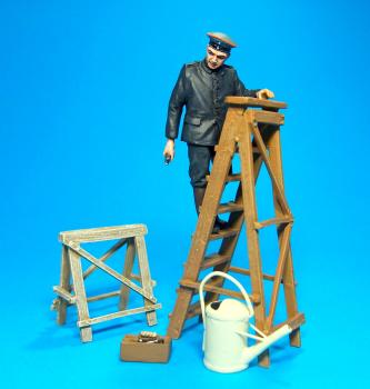 Image of German Mechanic and airfield accessories #1--single figure on ladder, small ladder, & accessories--RETIRED--LAST ONE!!