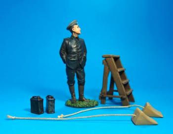 German Mechanic and airfield accessories #2 #5