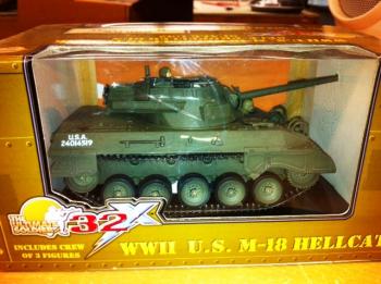 U.S. M-18 Hellcat Anti-Tank Self Propelled Gun with 3 figures--RETIRED. ONE AVAILABLE! **BOXED FADED #398
