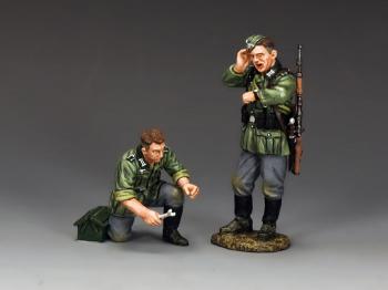 Break Down--two German Soldier Mechanics--End-of-the-Run Remainders #29371