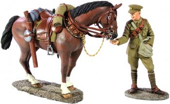 1916-18 British Lancer Feeding Horse--single standing figure and horse figure #31148