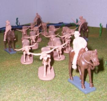 Trail Drive set 2--six plastic longhorn steers in three poses - LAST ONE!  #31886