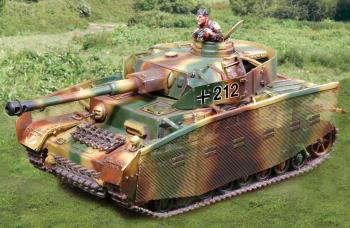 PzKfpw IV J Normandy--1 crew, 1 casualty opening hatches, Thrown Track, Full Thoma Shurzehn Set--RETIRED. - ONE AVAILABLE! #32119