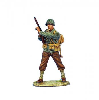 U.S. 4th ID Sergeant with Thompson SMG, Normandy 1944--single figure--ONE IN STOCK. U.S. 4th ID Sergeant with Thompson SMG, Normandy 1944--single figure--ONE IN STOCK. #33186