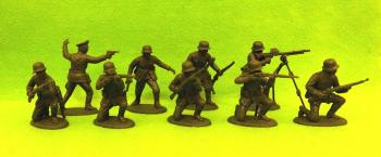 German Infantry Rifles--Defense Section (steel helmets)--9 plastic figures #33399