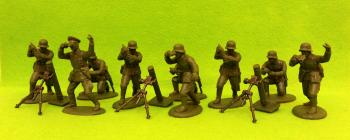 German Infantry Mortar Section (steel helmets)--9 plastic figures #33401