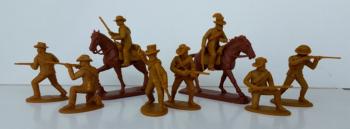 Zulu War Natal/Boer Volunteers (Foot & Mounted)--8 plastic figures & 2 horse figures #36369