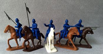 Zulu War Lancers (Plain Sun Helmets)--five mounted plastic figures Zulu War Lancers (Plain Sun Helmets)--five mounted plastic figures #37029