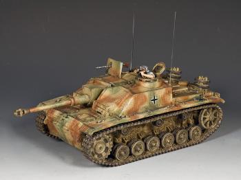 German Sturmgeschutz III Camo with two Crew--tank and two half-bodied figures--RETIRED. - LAST ONE!  #38164
