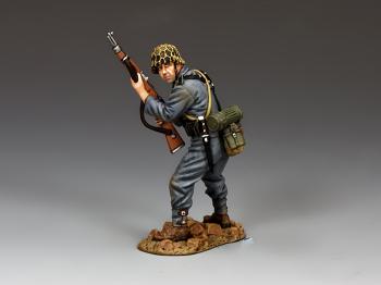Standing Ready Panzer Grenadier with Rifle--single figure--RETIRED. LAST ONE!  #38167