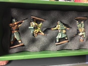 WWII German Four Panzer Grenadiers attacking (Summer gear)--four figures--RETIRED--LAST TWO!! #38271