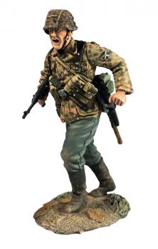 Waffen SS Advancing with MP-40--single figure #39001