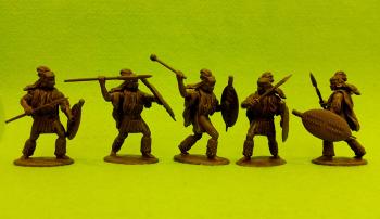 Zulu in Regalia (Cetshwayo’s inGobamakhosi Regiment)--9 figures in brown #39760