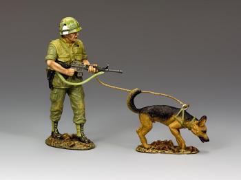Vietnam War Dog--single Vietnam-era USMC figure with dog figure #40487