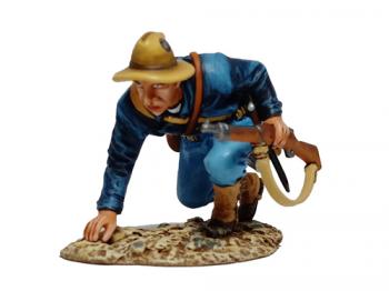 Ready to Run--single Boxer Rebellion era U.S. Marine figure Crouched and Ready to Run #41076
