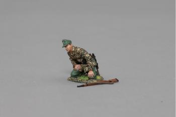 Image of SS Kneeling Artillery Gunner--single figure--RETIRED--LAST ONE!!