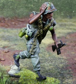 Image of Ground Pounder Running (set A)--single figure--ONE IN STOCK.