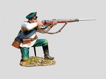 Russian Rifleman Kneeling Firing--single figure #41722