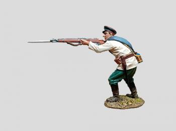 Russian Rifleman Bending Firing with Blanket--single figure #41726