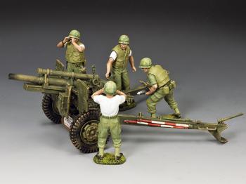 The USMC Artillery 105mm Howitzer & Four Crew Set #42131