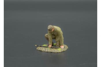 Image of Kneeling Japanese Officer--Single Figure--RETIRED -- LAST ONE!