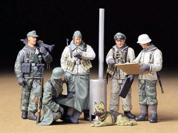 1/35 German Soldiers Field Briefing (5) #6801