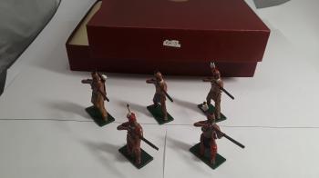 Woodland Indians Standing Firing Set -- 5 Figures Woodland Indians Standing Firing Set -- 5 Figures #43219