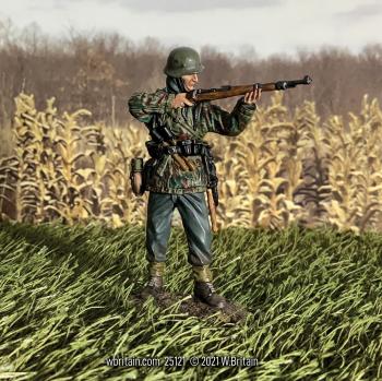 Image of German Grenadier in Parka Standing Firing K98, 1943-45--single figure