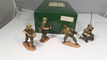 K&C 4-Man Vietnam Set with Broken Rifle Tip--RETIRED--LAST ONE!! #43600