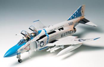 1:32 McDonnell F-4J Phantom II 1:32 McDonnell F-4J Phantom II #8029