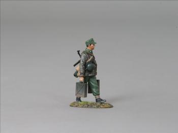 Image of SS Mortar Crew Squad Leader with MP40 and two cases of Spare Ammo--single figure--RETIRED--LAST ONE!!