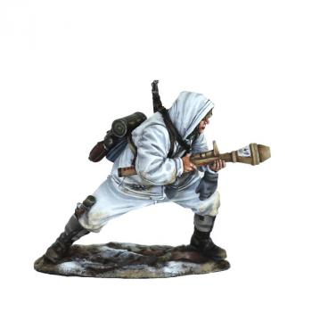 German Fallschirmjager with Panzerfaust--single figure--RETIRED--LAST ONE!! #44203