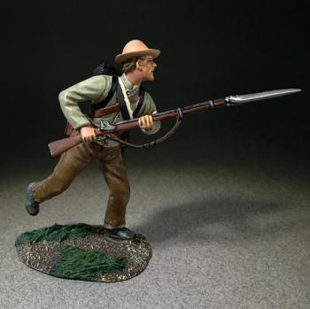 Confederate Soldier Attacking with Bayonet Leveled--single figure #44342