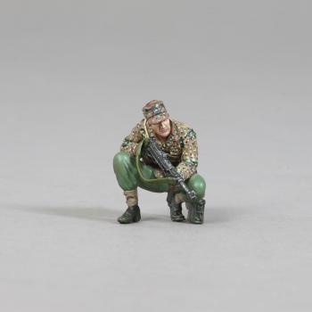 Image of SS Soldier Kneeling Crouched with MP-40 (no base)--single figure--RETIRED--LAST TWO!!