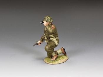 Kneeling Officer, 1st Bttn. of The South Lancashire Rgt., 3rd Inf. Div. (grass base)--single WWII British figure Kneeling Officer, 1st Bttn. of The South Lancashire Rgt., 3rd Inf. Div. (grass base)--single WWII British figure #44615