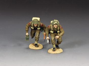 Running Bren Gun Team (with Sand base)--two WWII British Tommy rifleman figures #45099