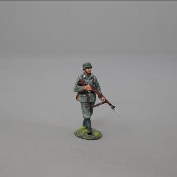 Image of Heer Patrol Rifleman with Bayonet--single German WWII figure--RETIRED--LAST ONE!!