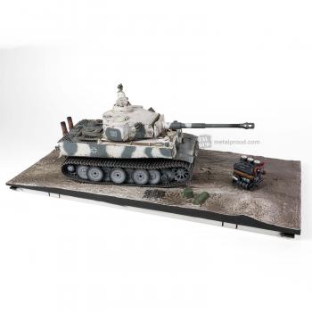Image of Sd.Kfz.181 PzKpfw VI Tiger Ausf E, #100, Schwere Panzerabietlung 502, Eastern Front, February 1945--FOUR IN STOCK.