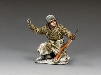 Throwing Grenade--single kneeling WWII American GI figure #4