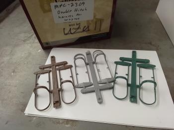 Double Wagon Hitch, attachable (color varies) Double Wagon Hitch, attachable (color varies) #23643