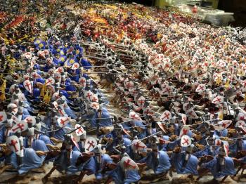 Figurines in battle